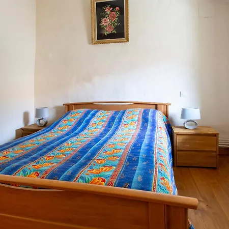 Amazing Home In Lonnes With Heated Swimming Pool Dom wakacyjny Lonnes