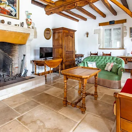 Amazing Home In Lonnes With Heated Swimming Pool Dom wakacyjny Lonnes