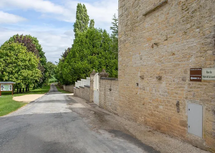 Gorgeous In With Heated Swimming Pool *